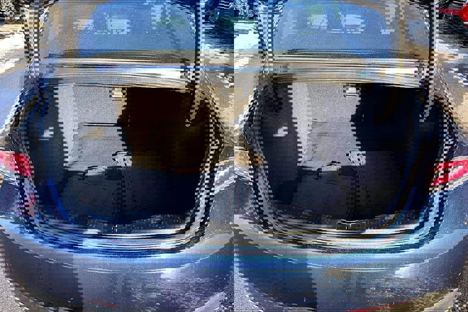 Used 2017 Lincoln MKZ Reserve w/ Climate Package image 4