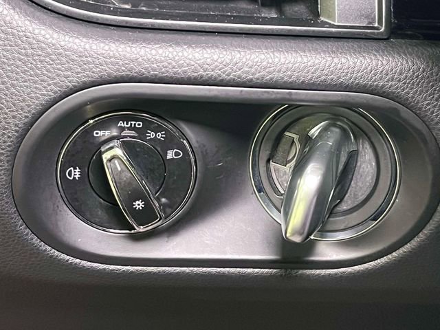 Certified 2023 Porsche Macan Turbo image 36