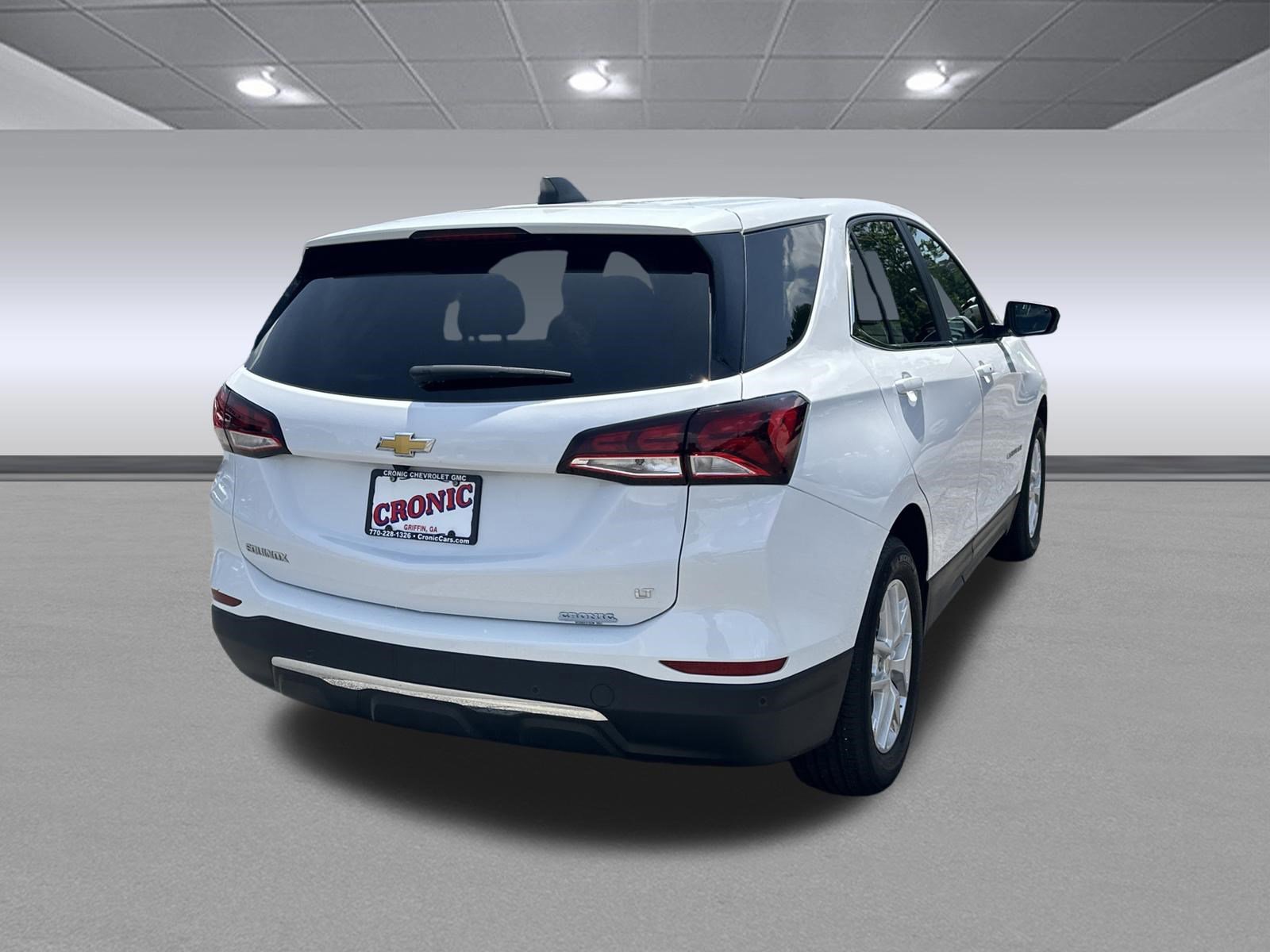 Used 2024 Chevrolet Equinox LT FWD image 3