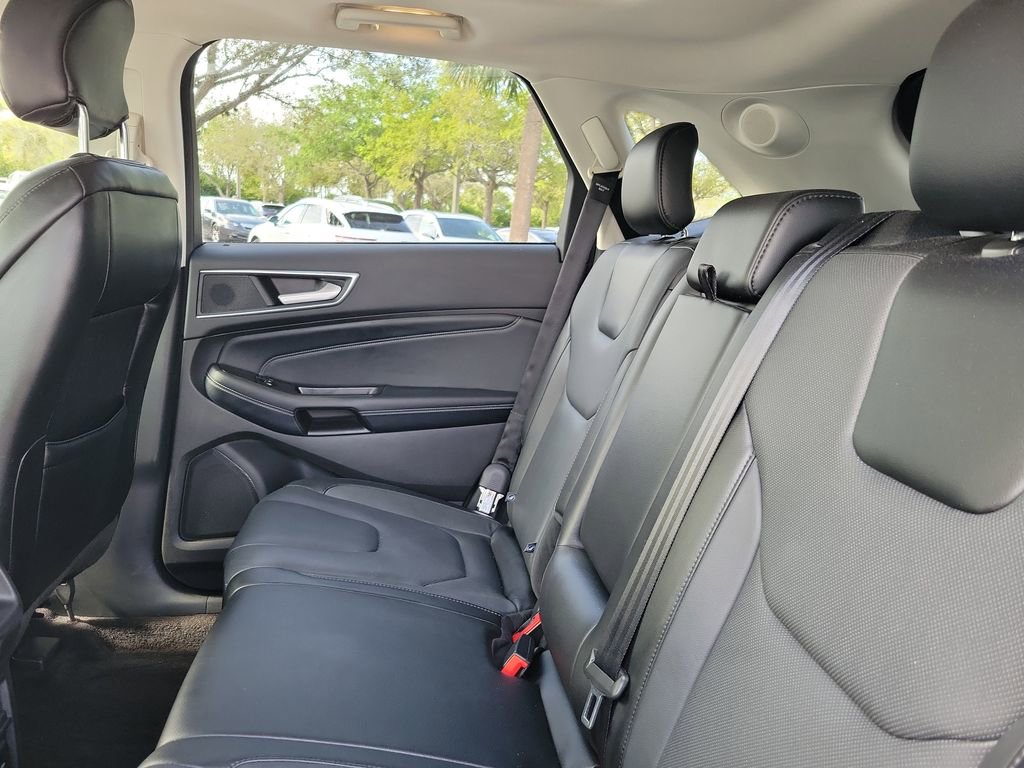 Used 2017 Ford Edge Titanium w/ Equipment Group 302A image 15