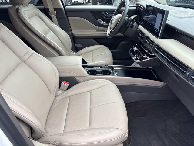 Certified 2024 Lincoln Corsair Reserve w/ Equipment Group 201A image 23