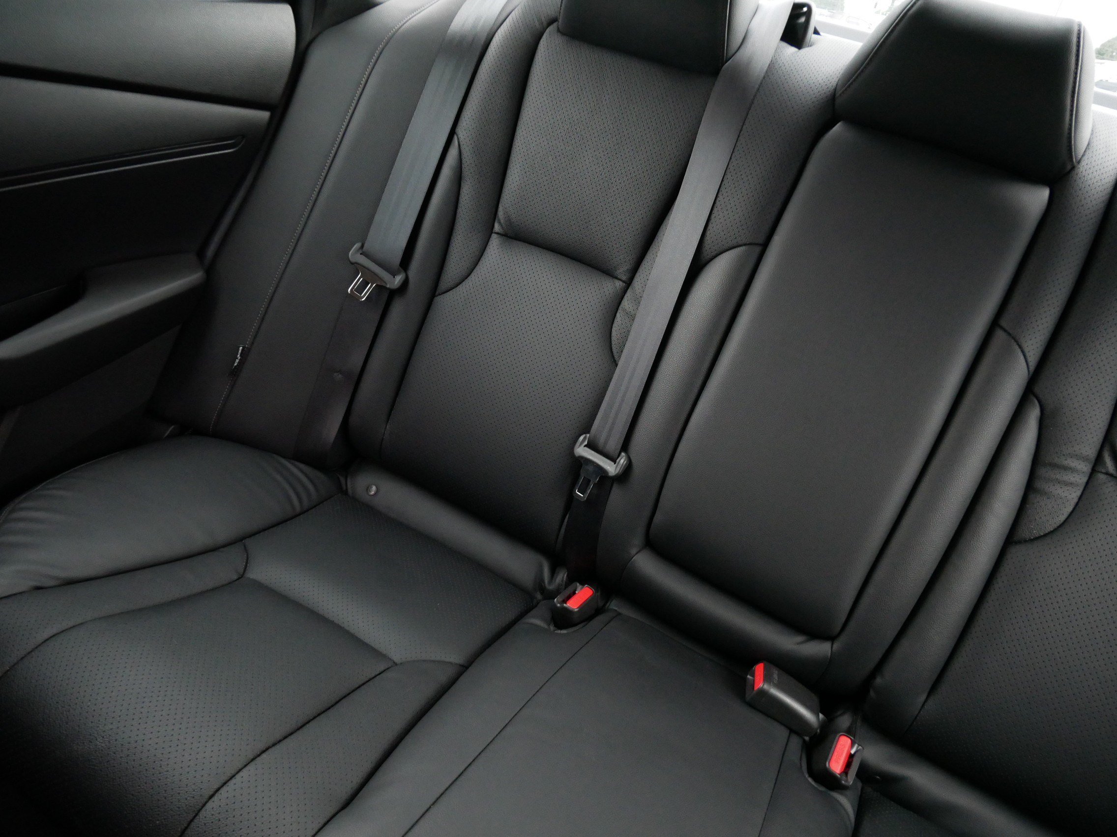 Used 2024 Honda Accord EX image 12