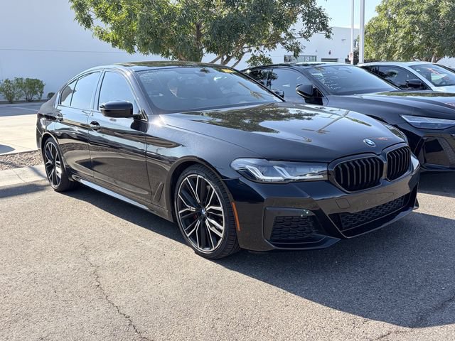 Used 2022 BMW 530i w/ M Sport Package RWD image 3