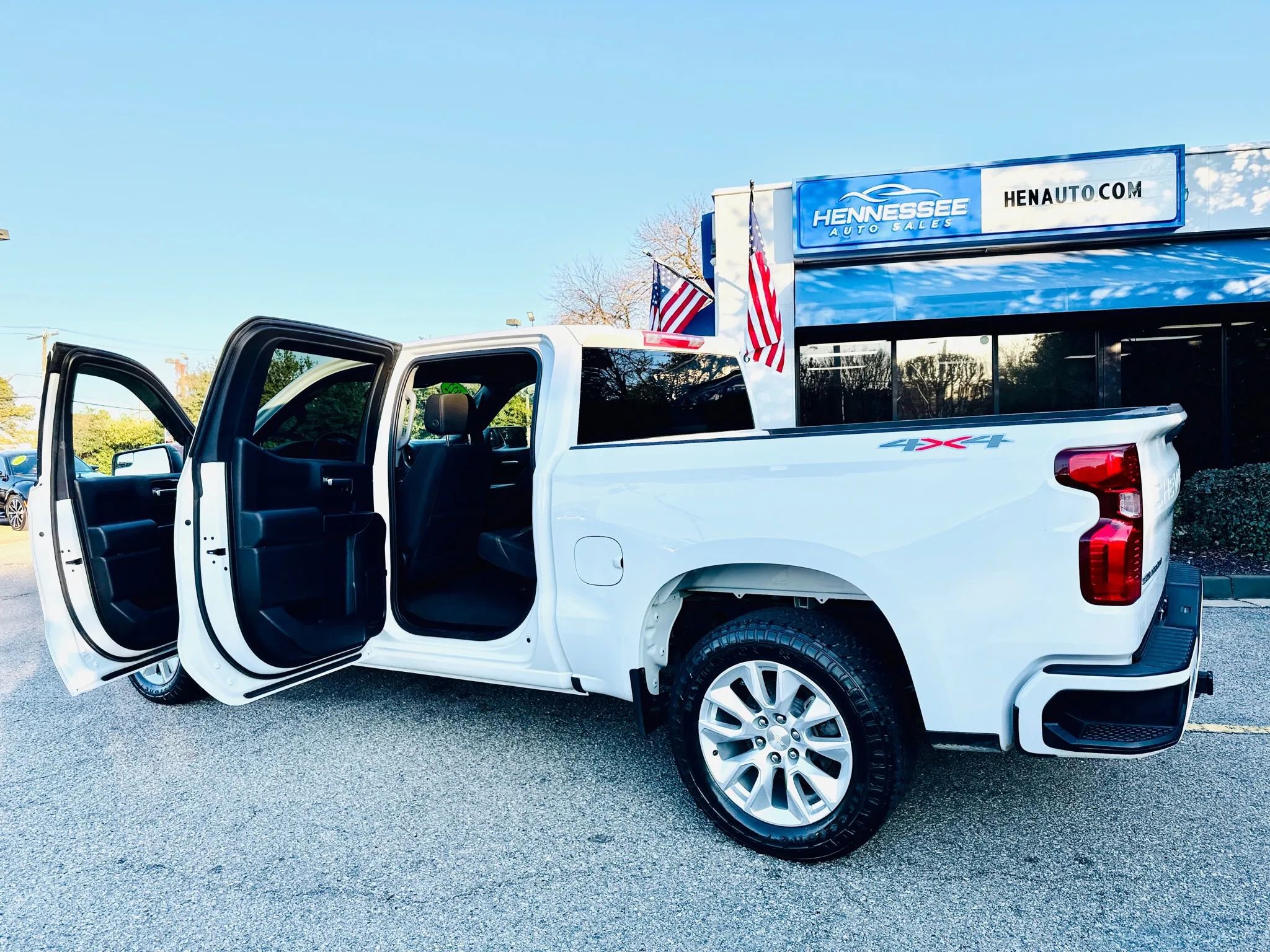 Used 2022 Chevrolet Silverado 1500 Custom image 19