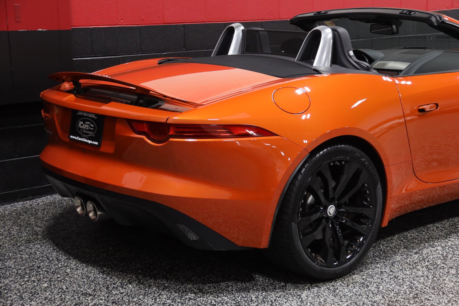 Used 2014 Jaguar F-TYPE Convertible image 9