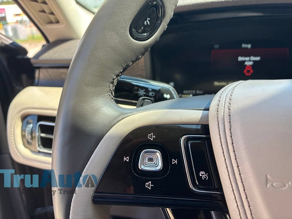 Used 2021 Lincoln Aviator Reserve w/ Equipment Group 201A AWD/4WD image 28