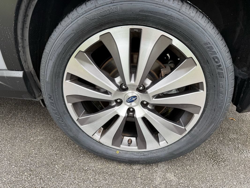 Used 2022 Subaru Ascent Limited w/ Technology Package AWD/4WD image 12
