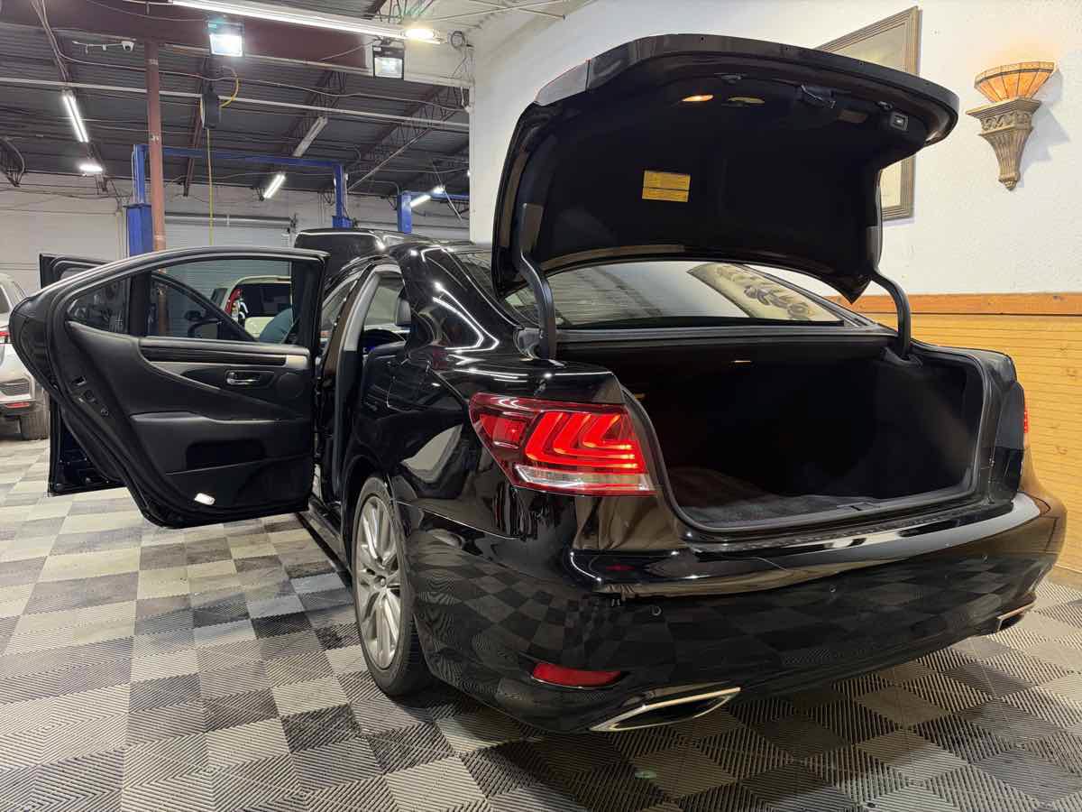 Used 2014 Lexus LS 460 w/ Comfort Package RWD image 13
