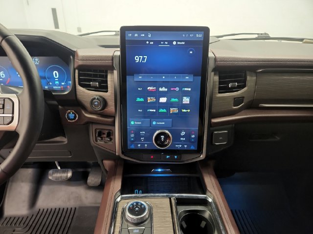 Used 2023 Ford Expedition Limited RWD image 35