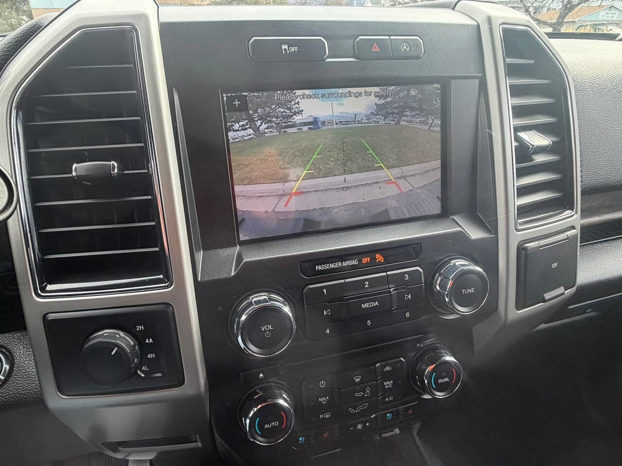 Used 2018 Ford F150 Lariat image 18