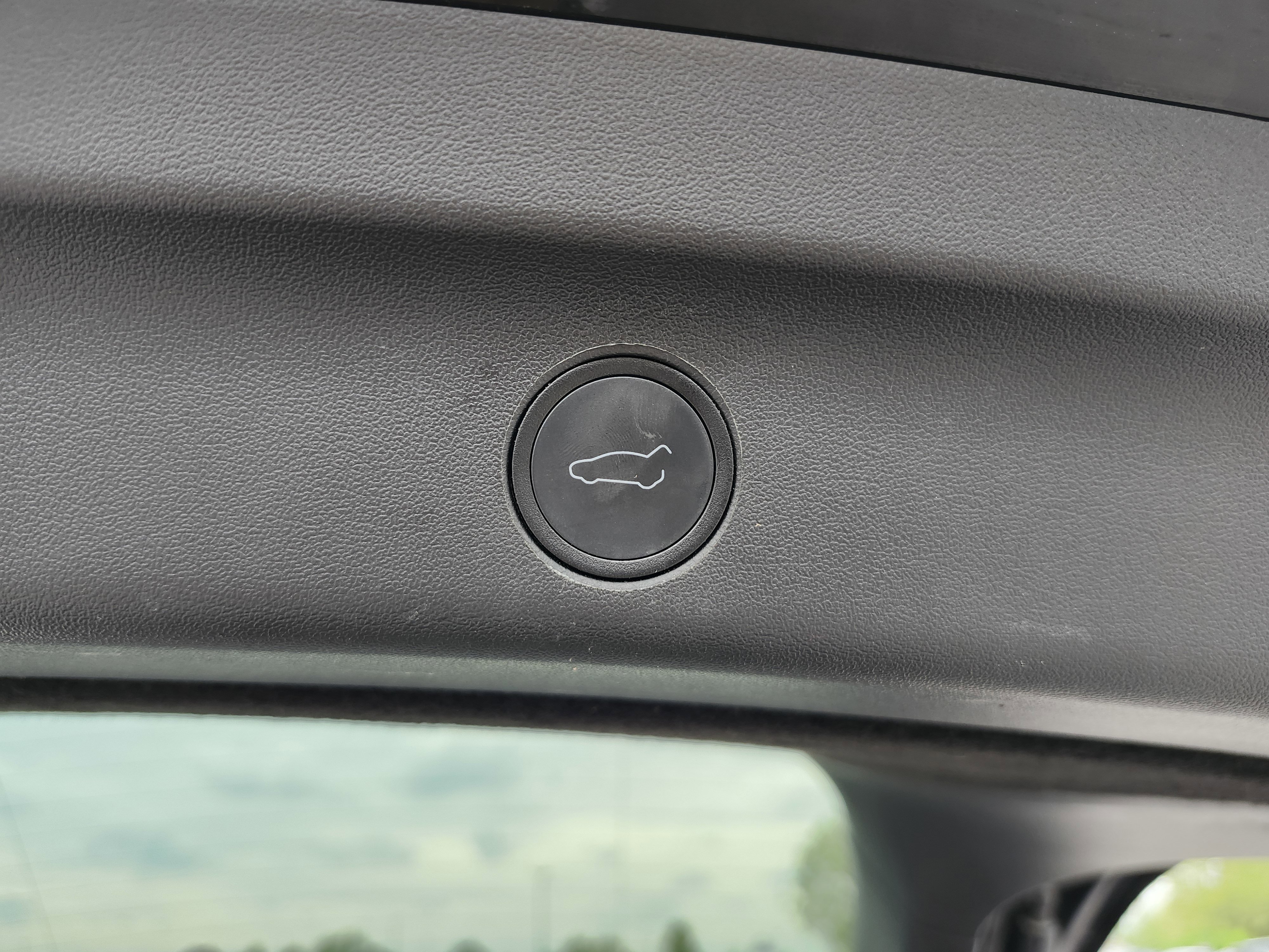 Used 2021 Tesla Model Y 2WD image 23