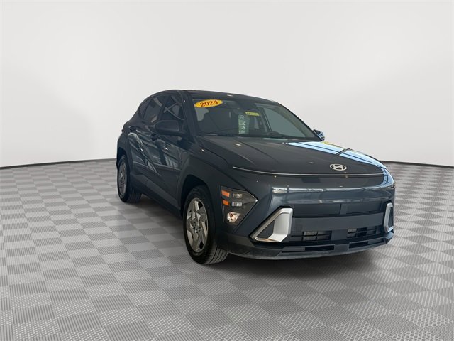 Used 2024 Hyundai Kona SE image 2
