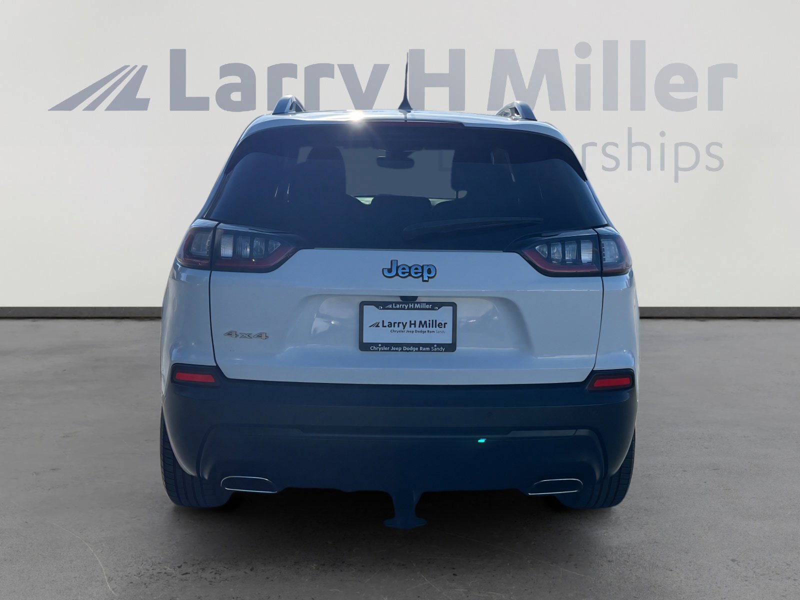 Used 2020 Jeep Cherokee Latitude Lux w/ Quick Order Package 26H Lux image 4