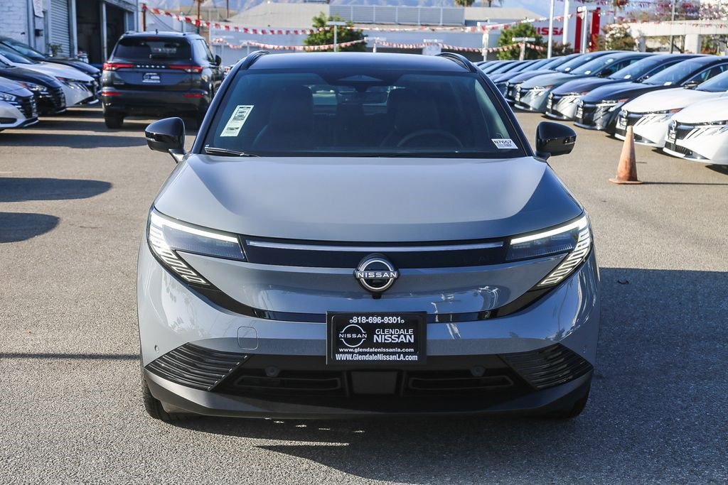 New 2026 Nissan Leaf Platinum+ w/ Illuminated Package FWD image 2