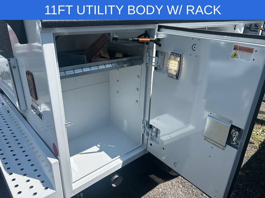 New 2026 Ford F550 4x4 Crew Cab image 5