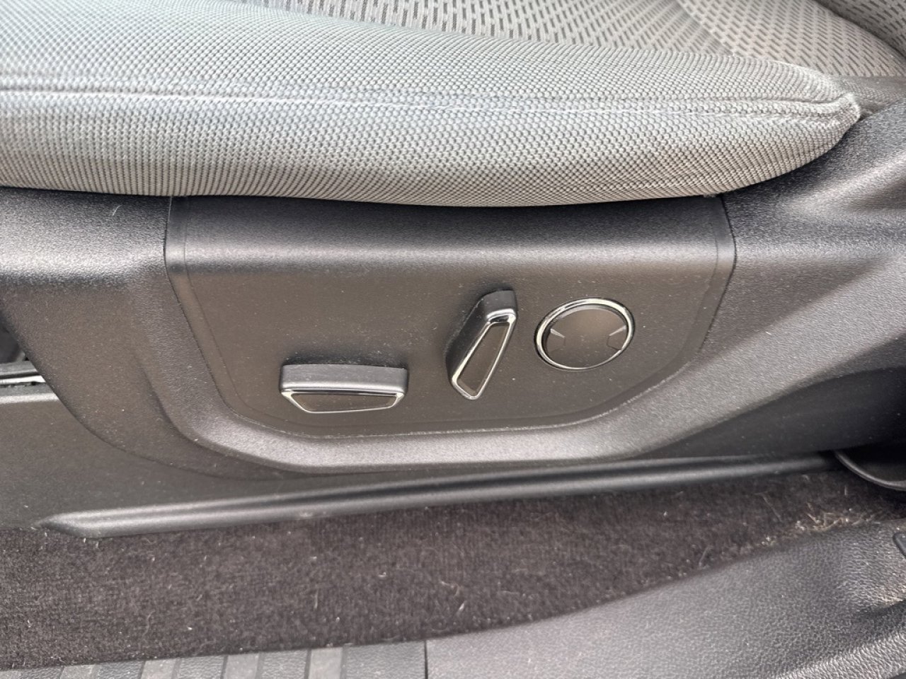 Used 2018 Ford F150 XLT w/ Equipment Group 302A Luxury image 25