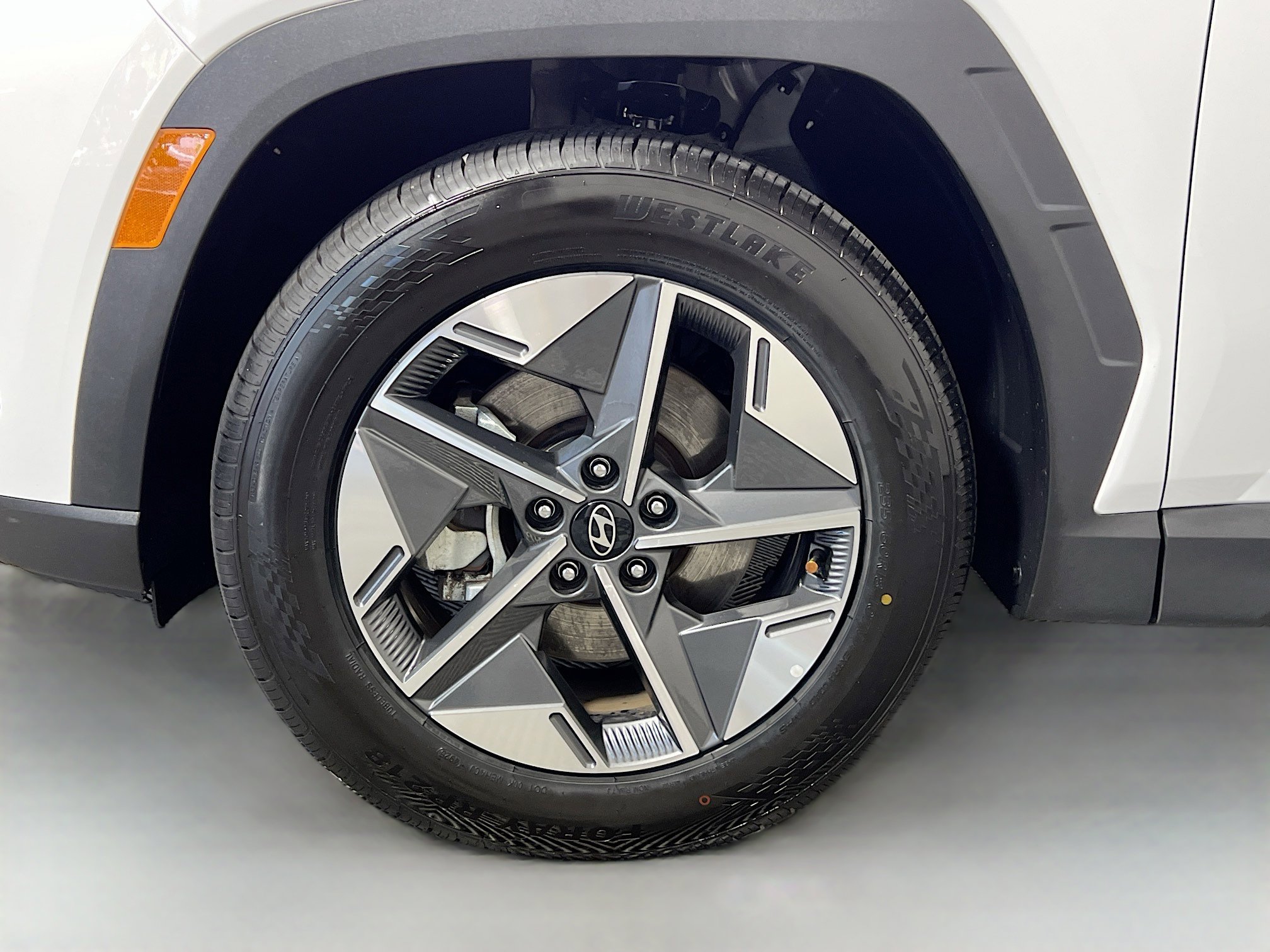 Used 2025 Hyundai Tucson SEL FWD image 13