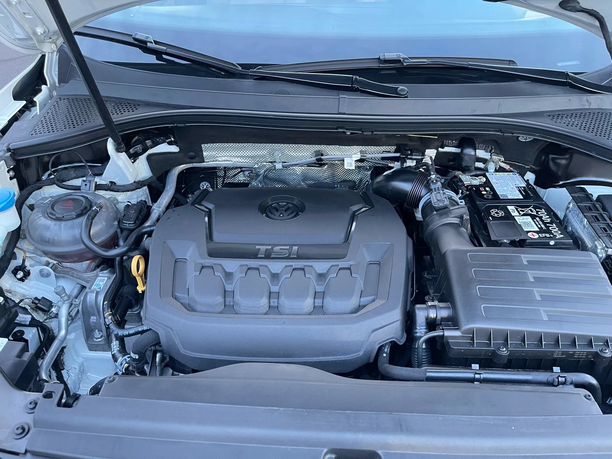 Used 2024 Volkswagen Tiguan SE AWD/4WD image 29