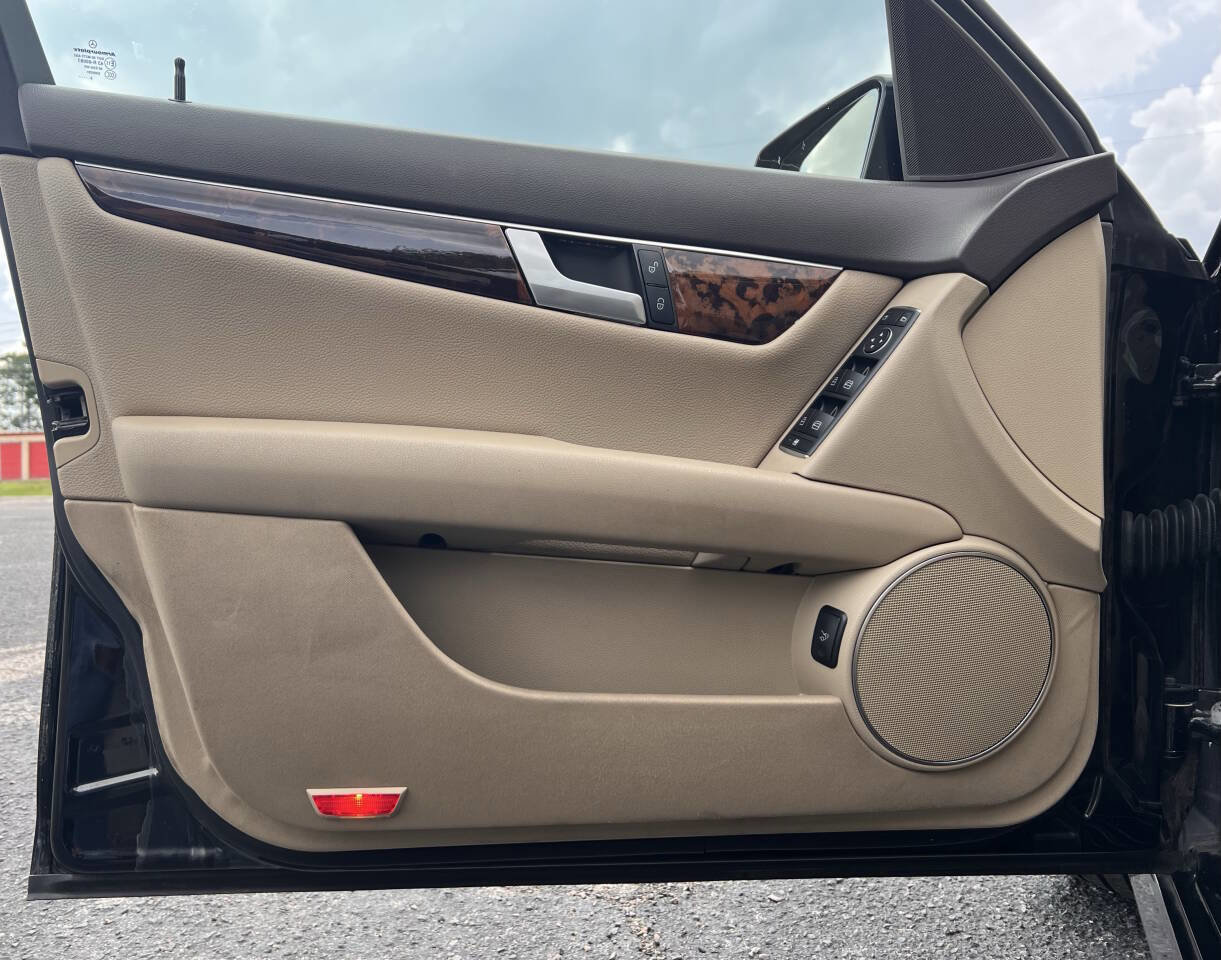Used 2014 Mercedes-Benz C 250 Sedan image 12