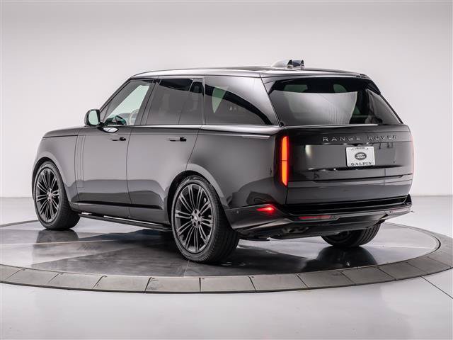 Used 2024 Land Rover Range Rover SE AWD/4WD image 3
