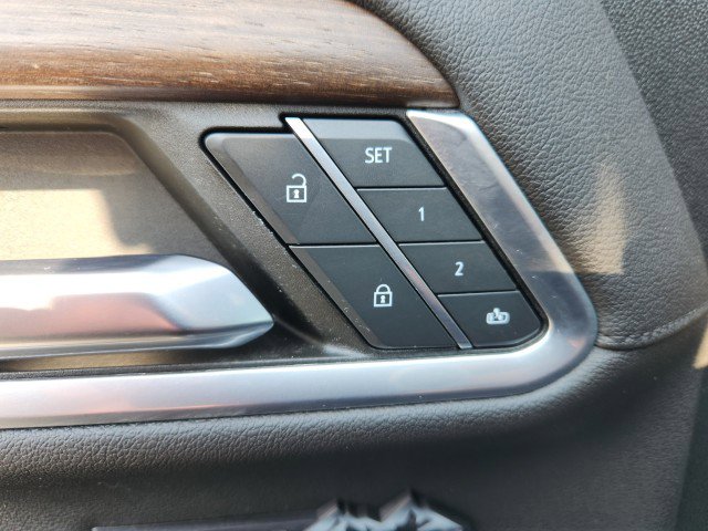 Used 2022 Chevrolet Silverado 1500 High Country w/ High Country Premium Package image 38