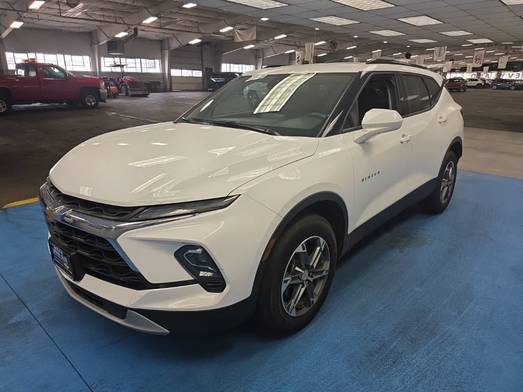 Certified 2024 Chevrolet Blazer LT w/ Convenience Package FWD image 14