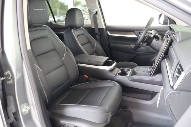 Used 2026 GMC Terrain Denali AWD/4WD image 21