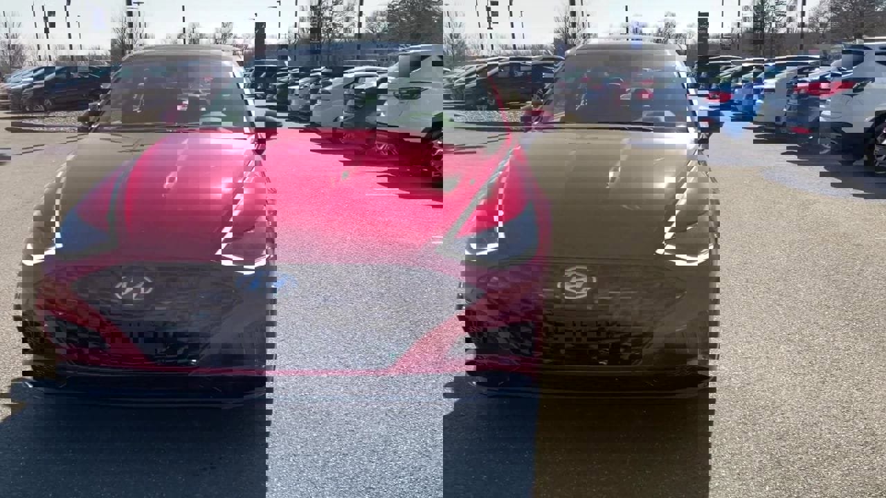 Used 2021 Hyundai Sonata Limited w/ Preferred Accessory Package image 4