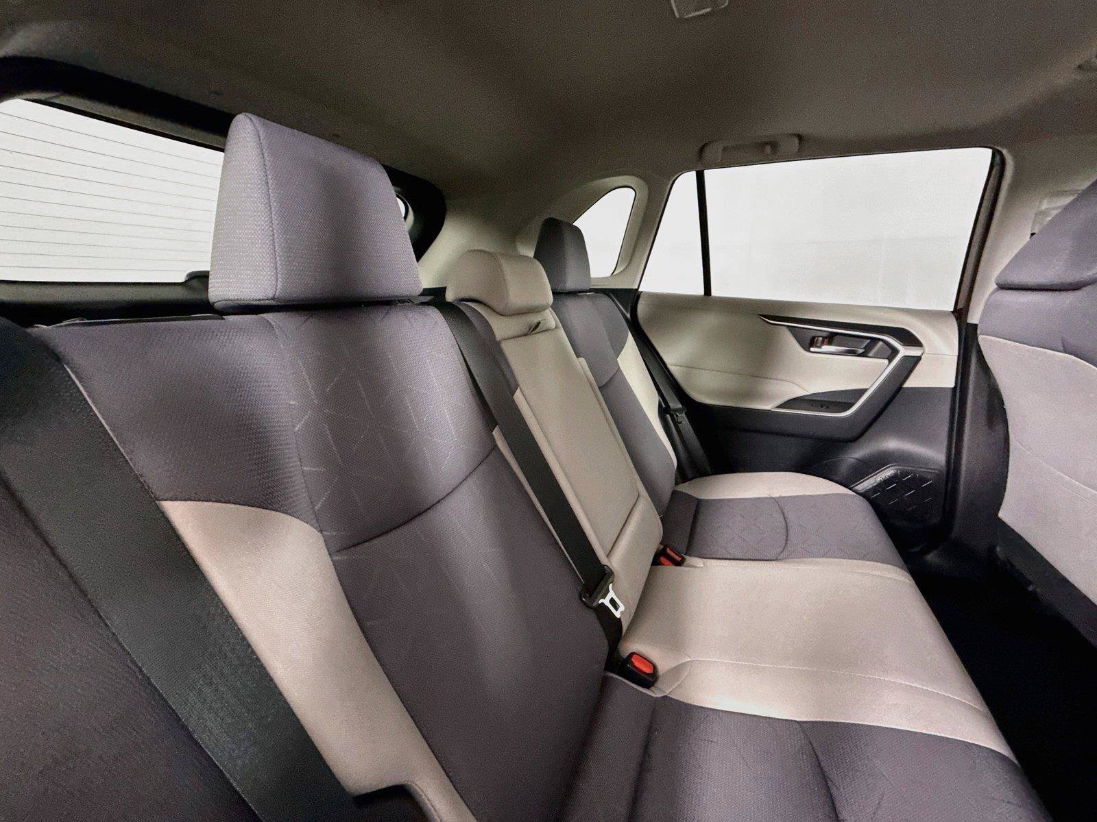 Used 2019 Toyota RAV4 XLE FWD image 40