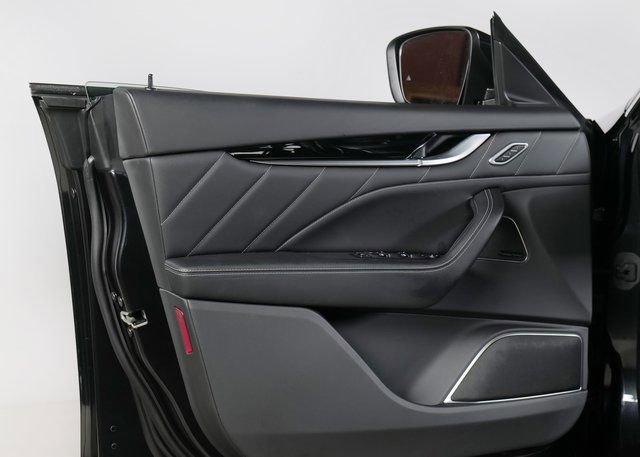 Used 2022 Maserati Levante Modena image 25