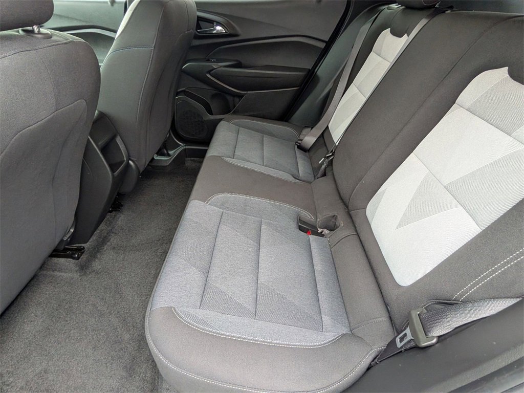 Used 2024 Chevrolet Trax LS w/ LS Convenience Package image 18