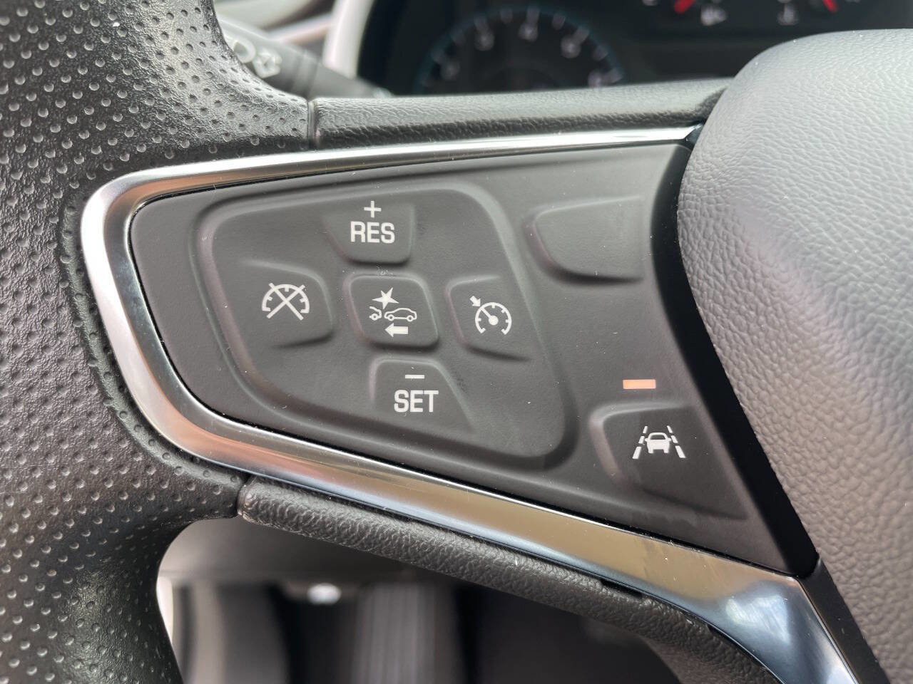 Used 2023 Chevrolet Malibu LT image 27