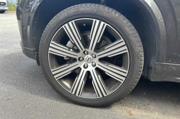 Used 2023 Volvo XC90 B6 Ultimate w/ Protection Package Premier AWD/4WD image 11