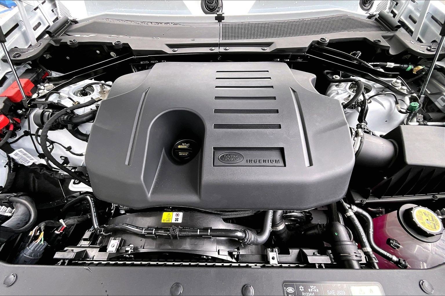 New 2026 Land Rover Defender 110 X-Dynamic SE image 11