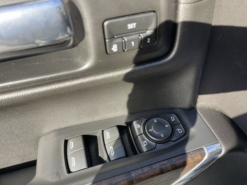 Used 2021 GMC Sierra 1500 Denali w/ Driver Alert Package II AWD/4WD image 13
