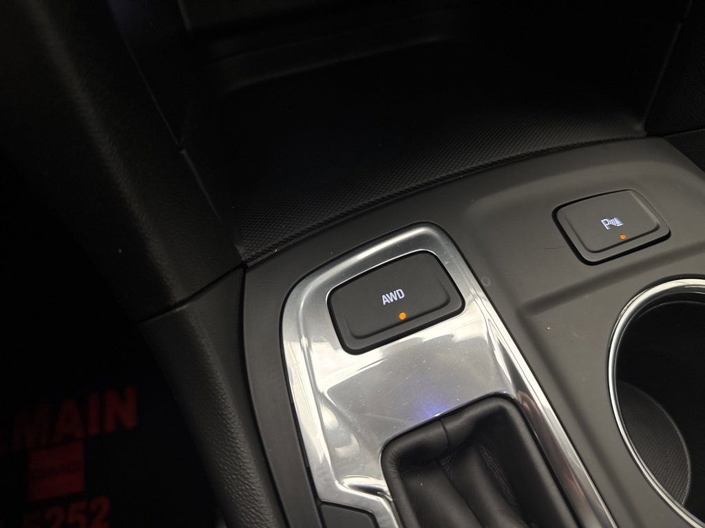 Used 2023 Chevrolet Equinox LT image 42