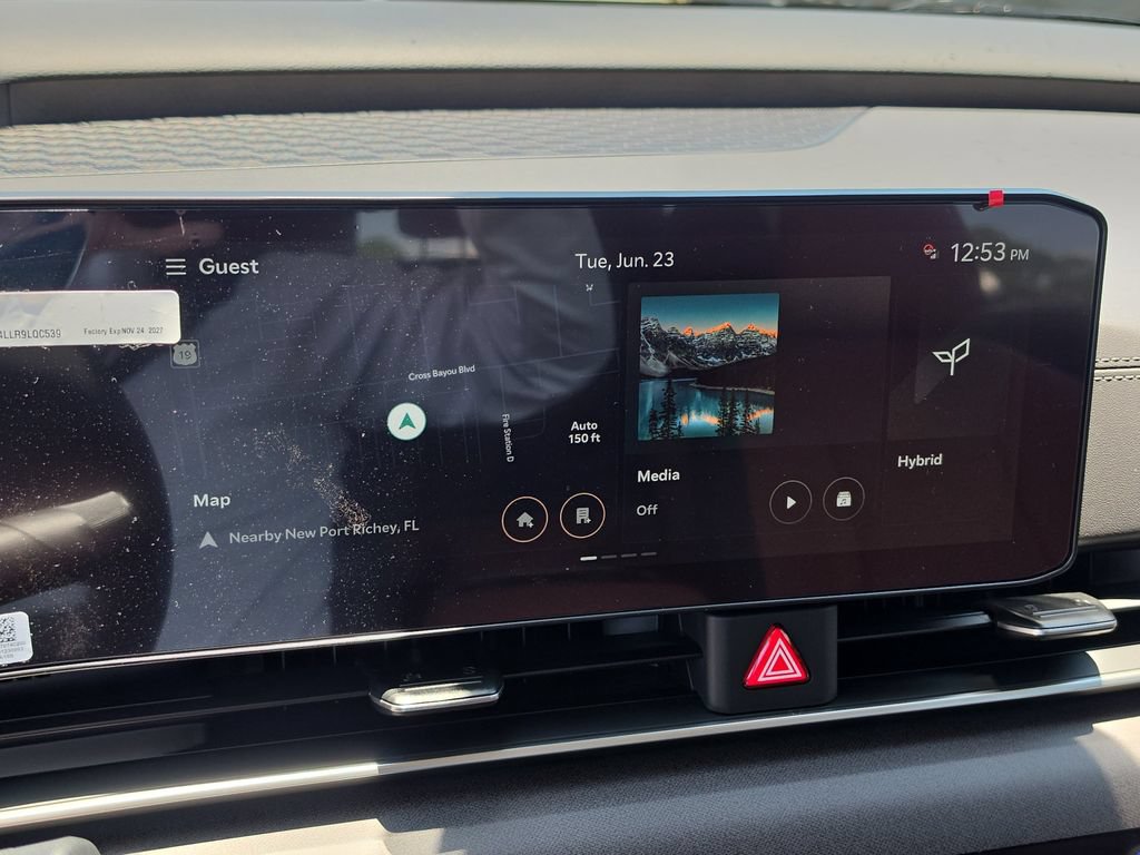 New 2026 Kia Carnival EX FWD image 24