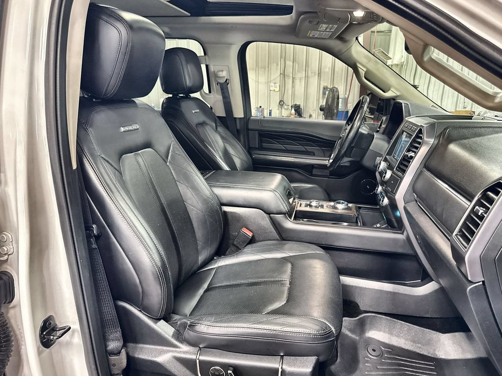 Used 2019 Ford Expedition Platinum AWD/4WD image 33