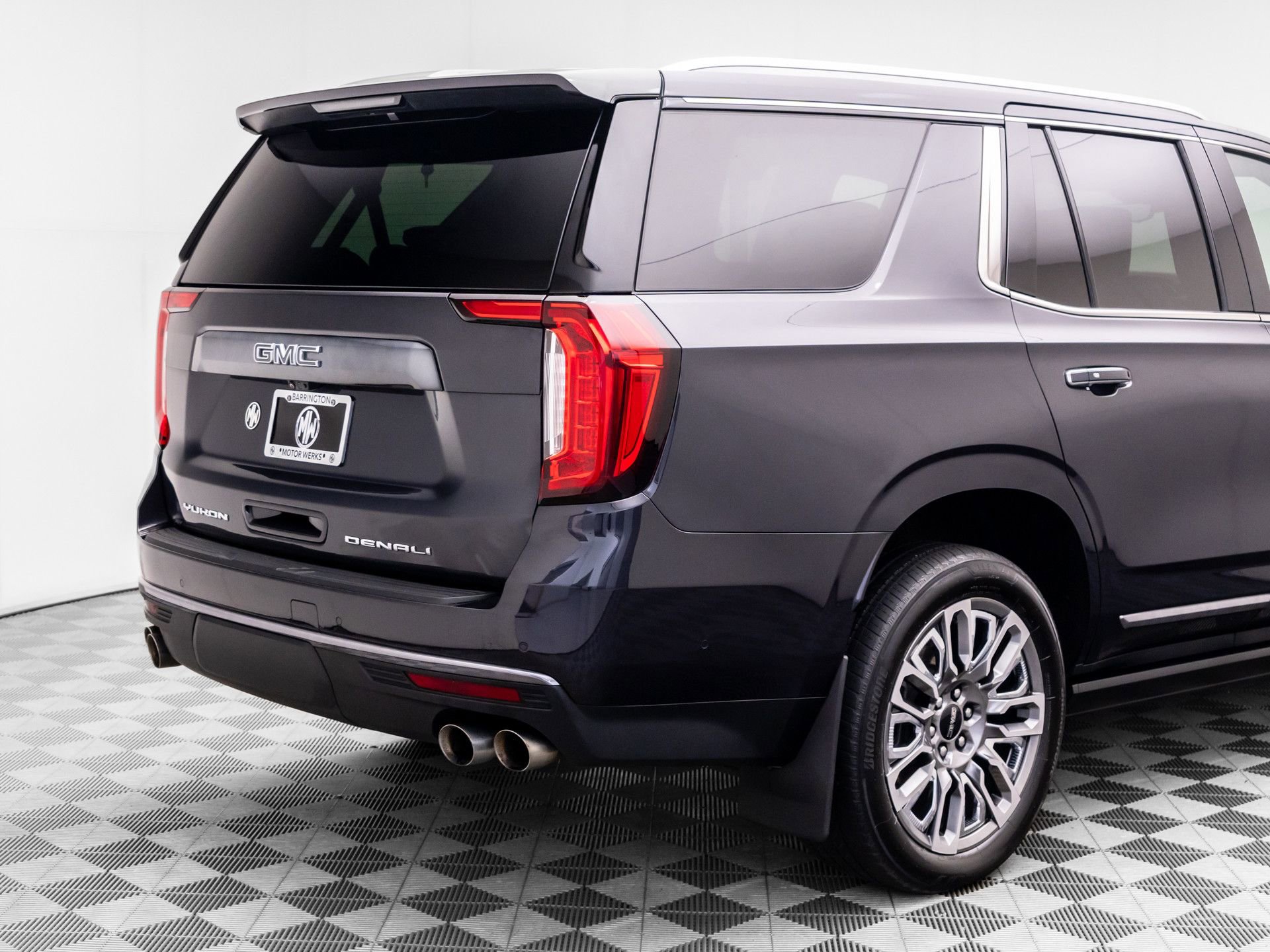 Used 2023 GMC Yukon Denali Ultimate AWD/4WD image 40