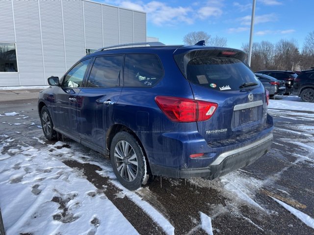 Used 2019 Nissan Pathfinder SV image 5