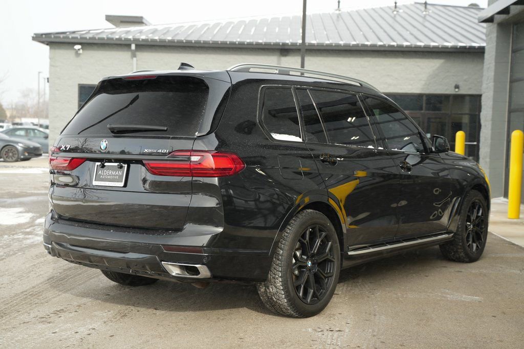Used 2020 BMW X7 xDrive40i w/ Luxury Seating Package image 12