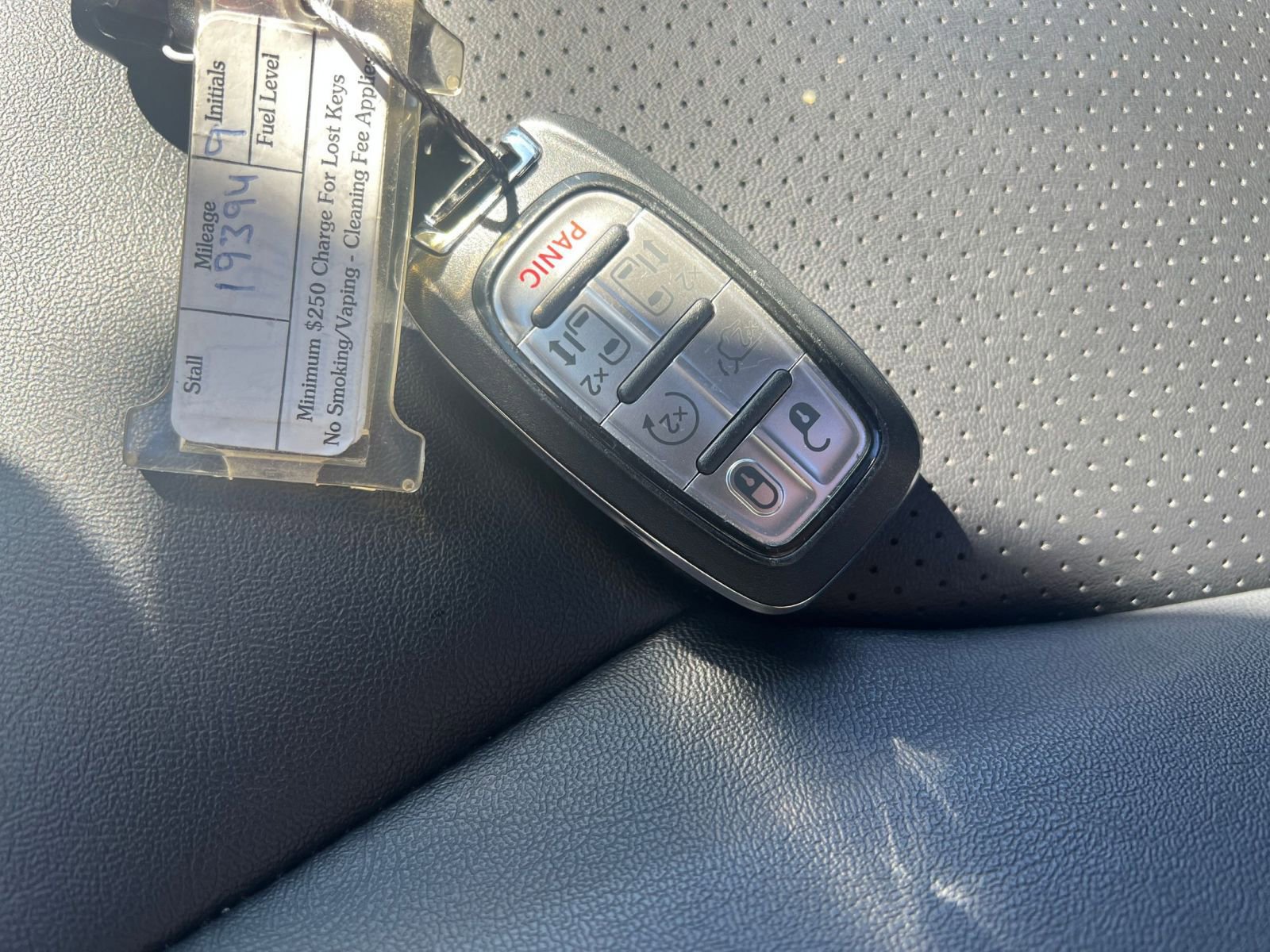 Used 2025 Chrysler Pacifica Select image 27