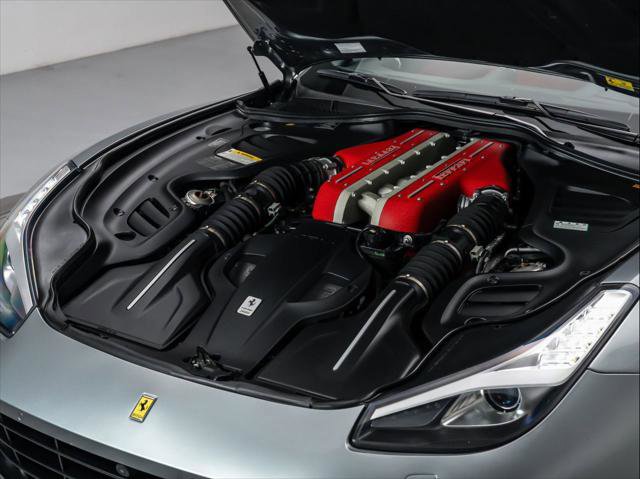 Used 2019 Ferrari GTC4Lusso image 11