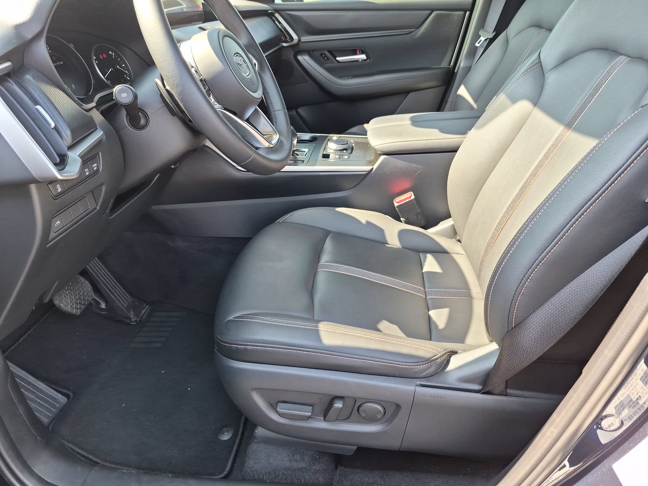 Certified 2025 MAZDA CX-90 3.3 Turbo w/ Select Package AWD/4WD image 14