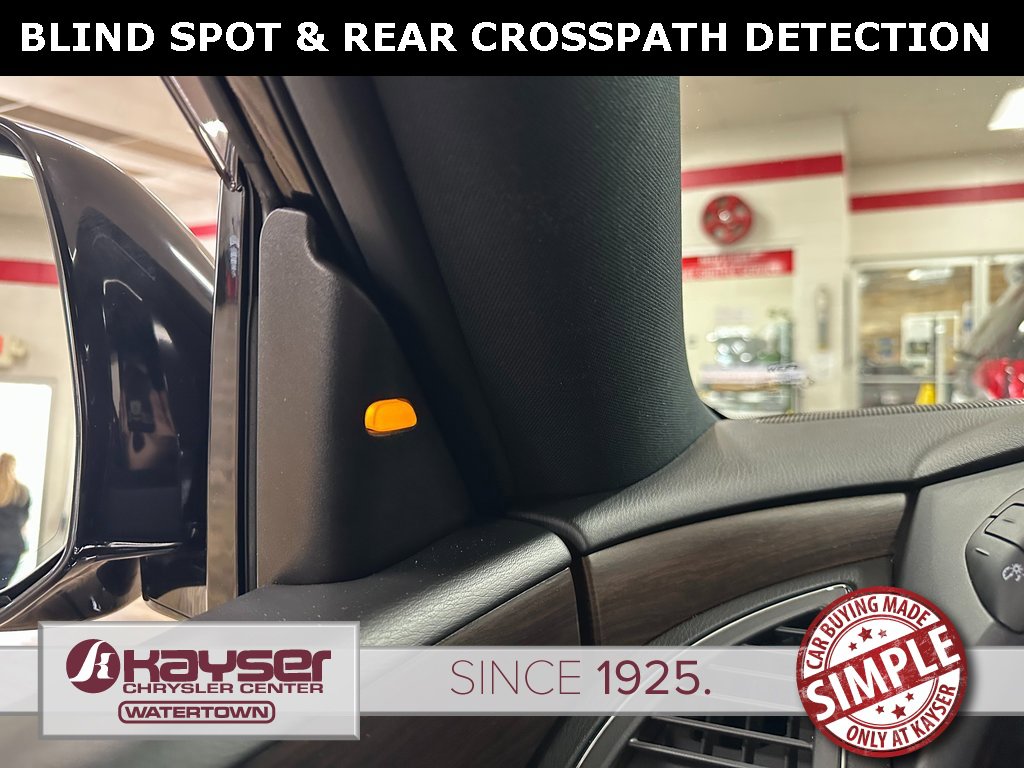 Used 2020 Nissan Armada Platinum image 7