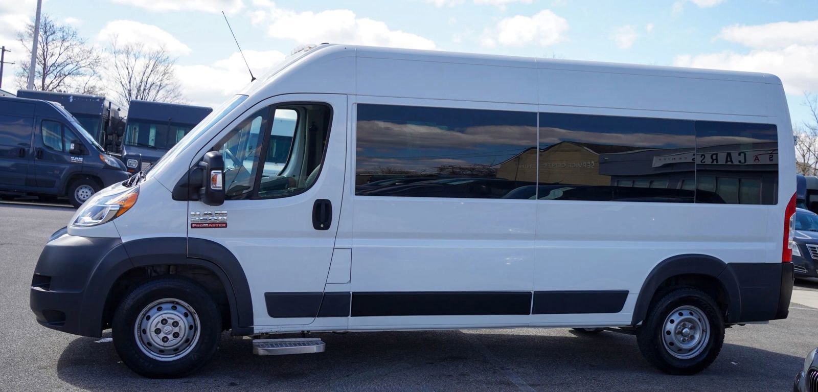 Used 2016 RAM ProMaster 2500 w/ Premium Appearance Group FWD image 4