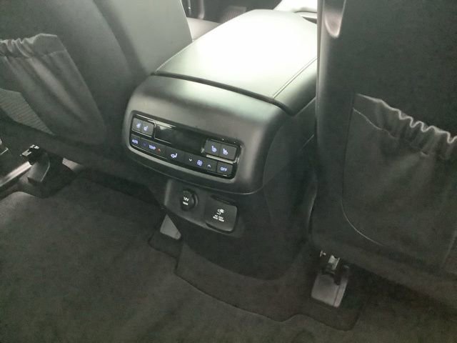 Used 2023 Hyundai Palisade SEL w/ Premium Package image 24
