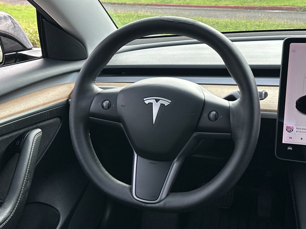 Used 2021 Tesla Model 3 Standard Range Plus RWD image 17