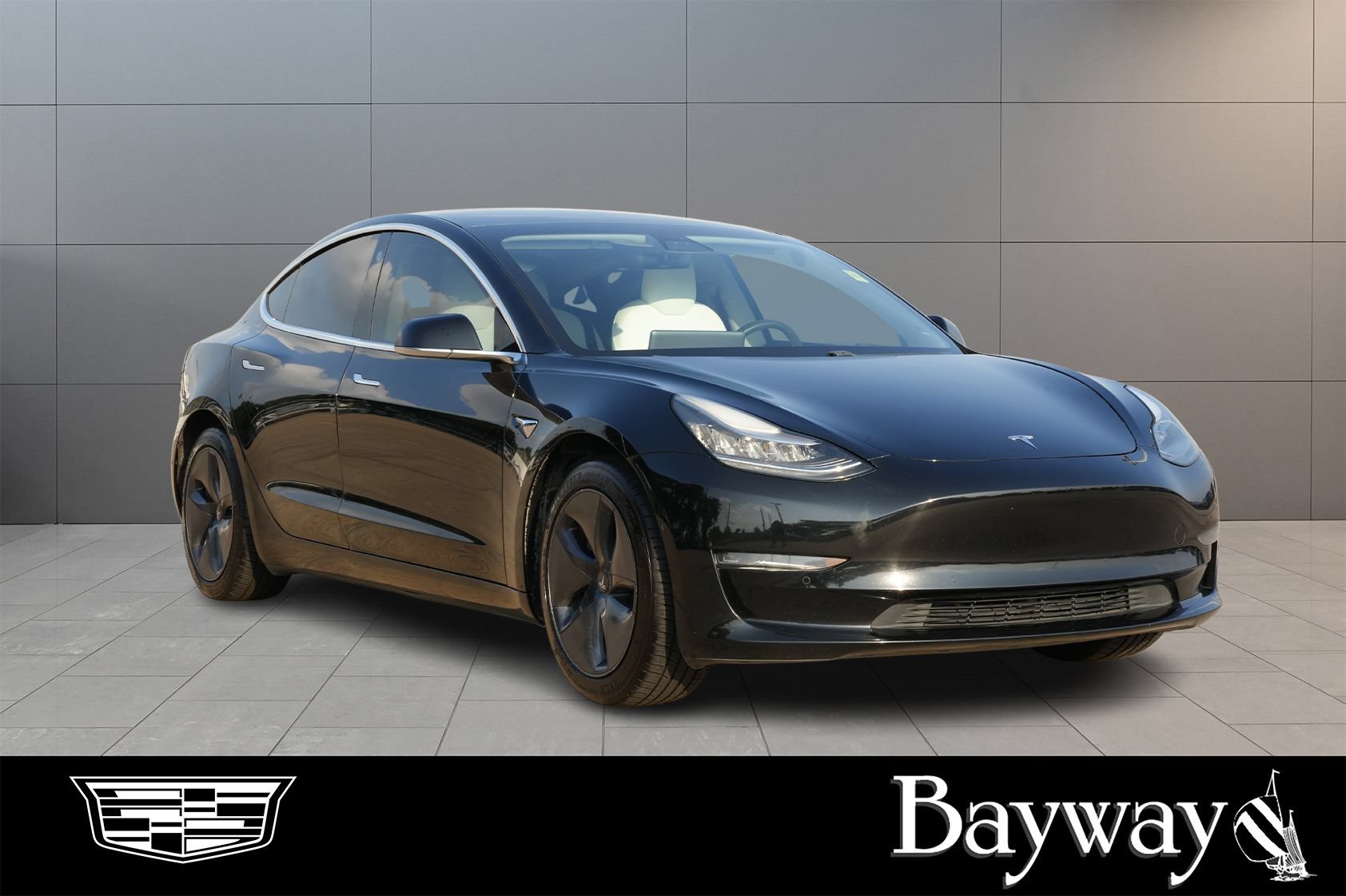 Used 2020 Tesla Model 3 Standard Range Plus RWD image 4
