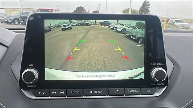 Used 2024 Nissan Sentra SV image 23